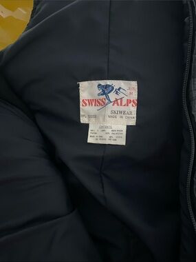 Swiss Alps vintage ski pants/bib from 80’s.